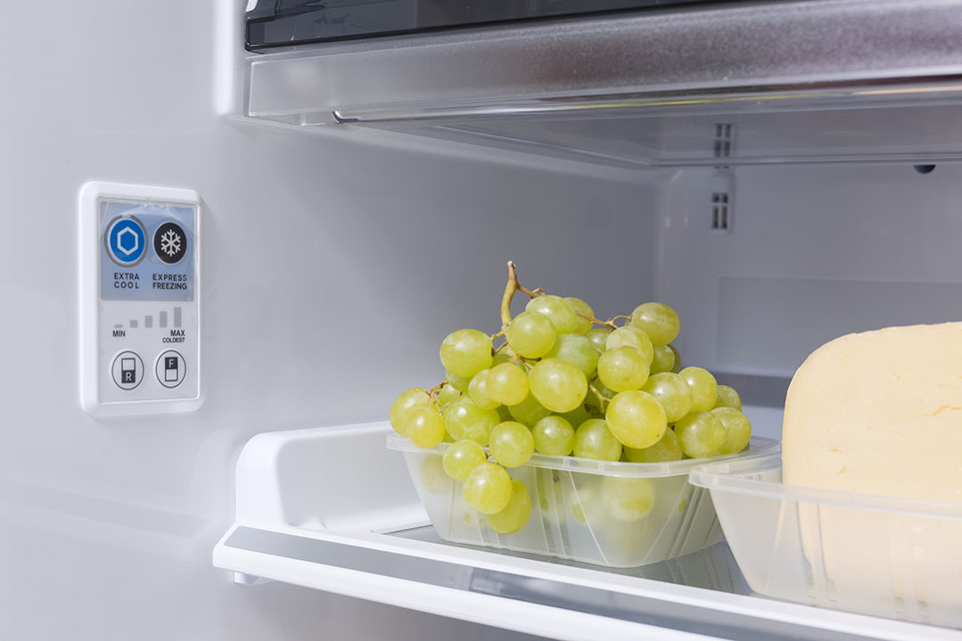 Холодильник, 2х дверный, верхняя морозилка, цвет: бежевый, металл, класс A++ SJ-XE55PM-BE (SJXE55PMBE)