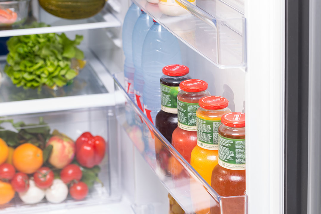 Холодильник, 2х дверный, верхняя морозилка, цвет: темно-красный, стекло, класс A++, SJ-XG60PG-RD (SJXG60PGRD)