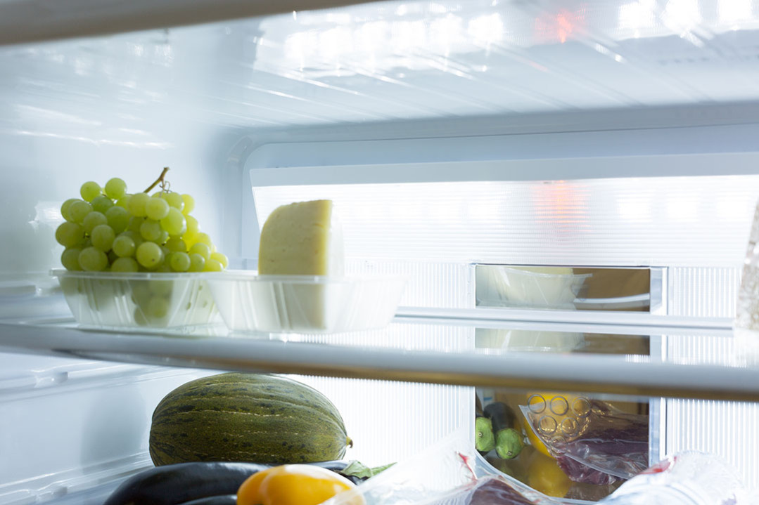 Холодильник, 4х дверный, нижняя морозилка, цвет: черный, стекло, класс энергоэффективности A, SJ-FS97V-BK (SJFS97VBK)